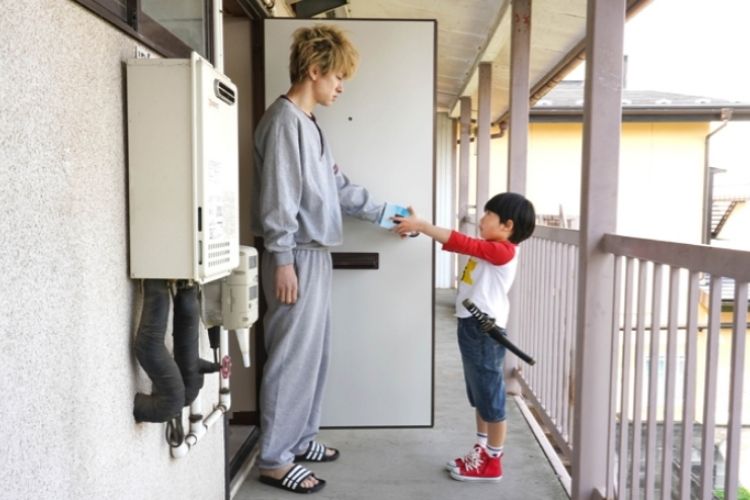 Kotaro-Lives-Alone Netflix 小太郎一个人生活 コタローは1人暮らし