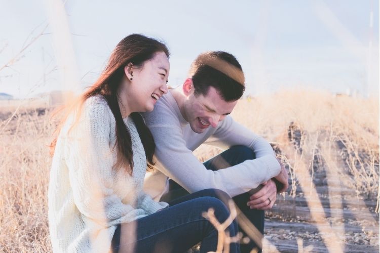 不确定自己是否已经晕船?两性专家解惑:32种坠入情网的徵兆!
