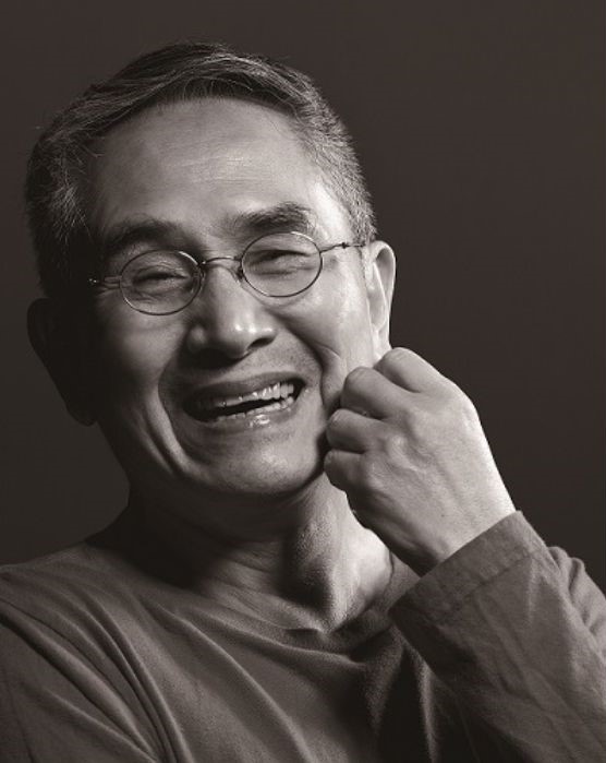 《激流与倒影》（附云门水月双面书衣）