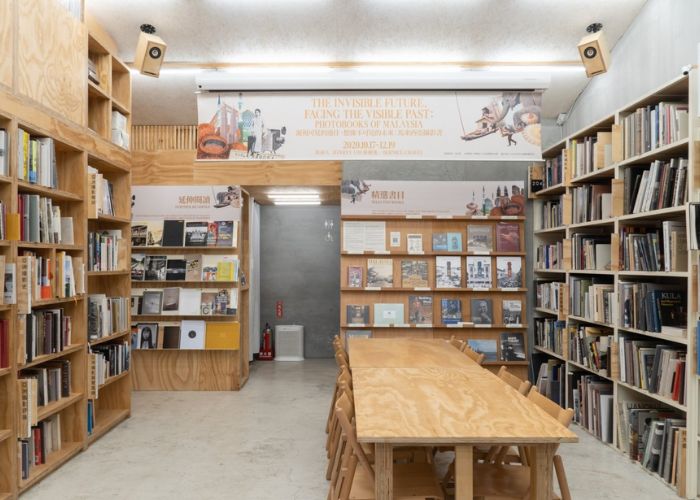 Lightbox 攝影圖書室