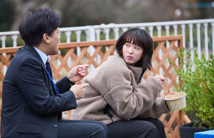 《週日晚上左右...》日曜の夜ぐらいは…