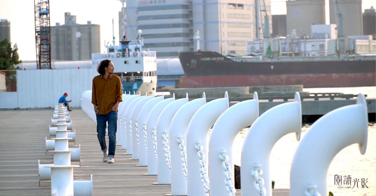 「原来最幸福的不是一直流浪,而是你有一个港口可以靠岸。」