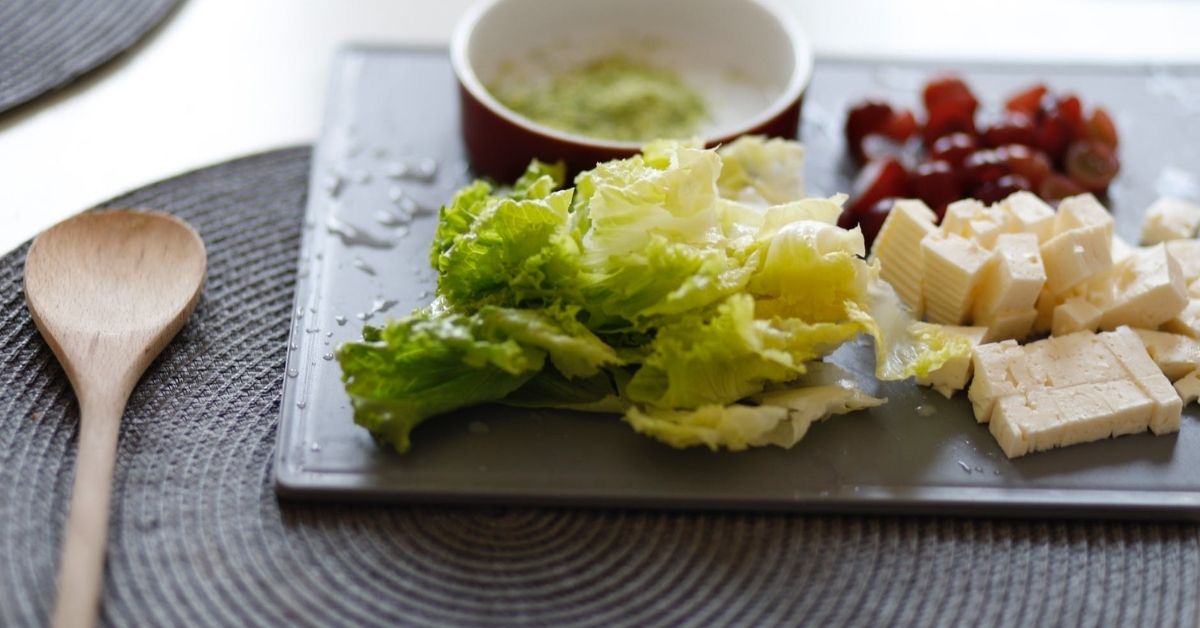 想尝试素饮食但不知从何下手?三个原则+一日菜单建议,找回体内环保也满足口腹之慾!